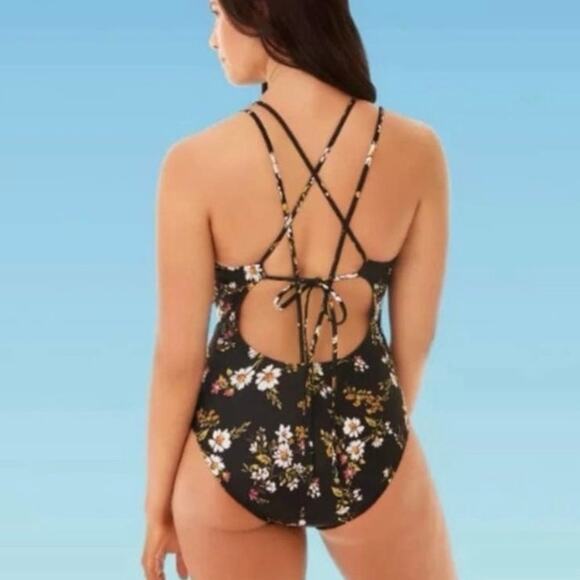 Beach Betty Miracle Brand Slim Black
Floral One Piece Swim L NWT - Picture 10 of 10